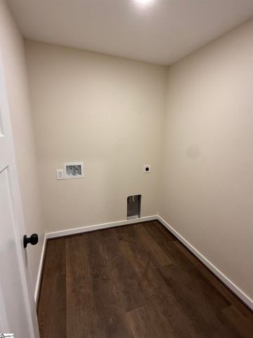 110 Friendly Street, Fountain Inn, SC 29644