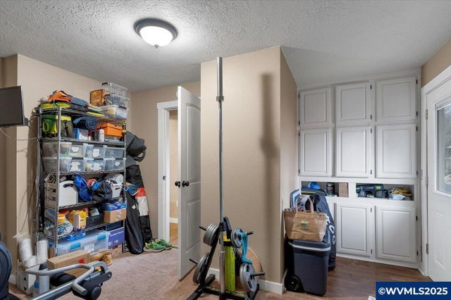 515 Norway St, Silverton, OR 97381