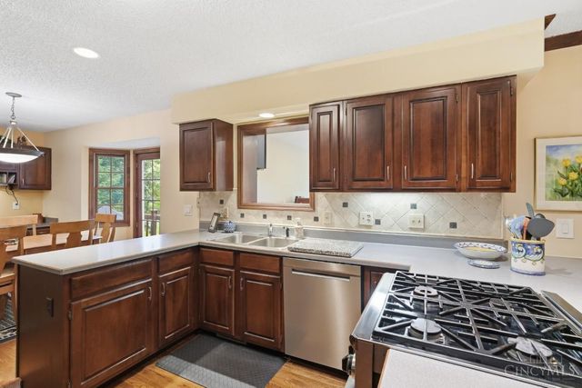 6046 Gaines Road, Green Twp, OH 45247