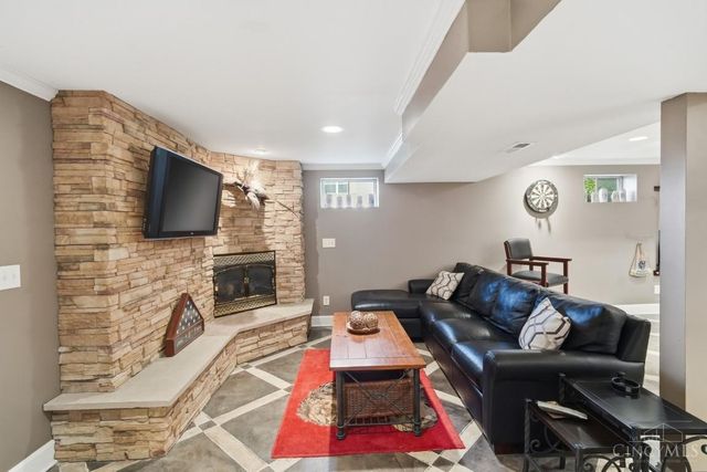 6046 Gaines Road, Green Twp, OH 45247