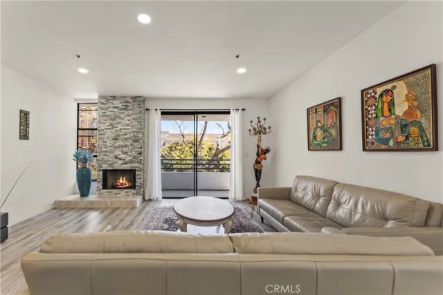 1935 Malcolm Avenue 201, Los Angeles, CA 90025