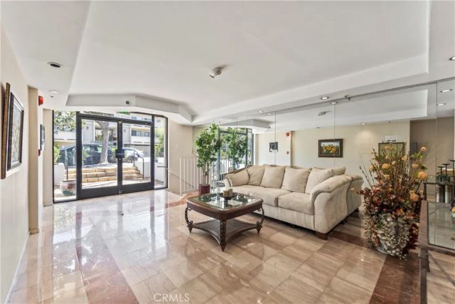 1935 Malcolm Avenue 201, Los Angeles, CA 90025