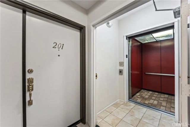 1935 Malcolm Avenue 201, Los Angeles, CA 90025