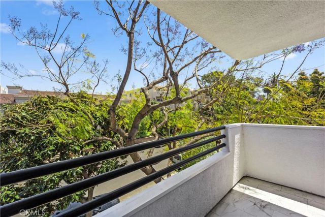 1935 Malcolm Avenue 201, Los Angeles, CA 90025