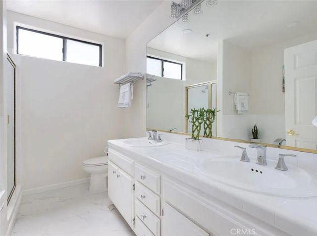 1935 Malcolm Avenue 201, Los Angeles, CA 90025