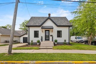 813 W MAIN STREET, Little Chute, WI 54140