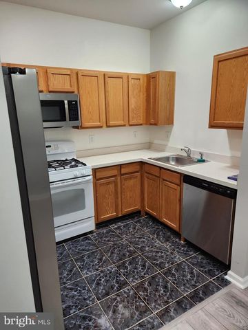 1038 LAMBERTON ST, Trenton, NJ 08611