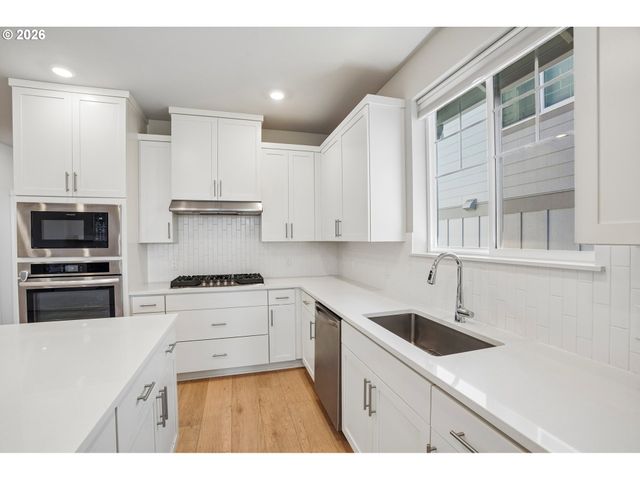 12289 Sw CHAMPLIN Ln, Beaverton, OR 97007