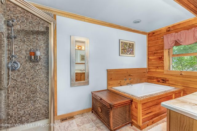 18 Rousner Lane, New Paltz, NY 12561