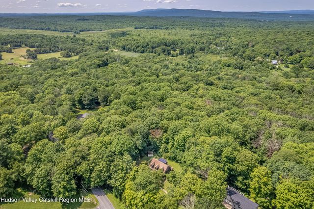 18 Rousner Lane, New Paltz, NY 12561