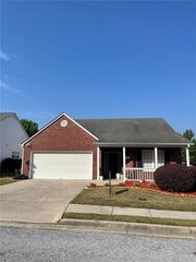 742 Jacoby Drive, Loganville, GA 30052