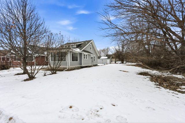 1651 Thomas Avenue N, Minneapolis, MN 55411