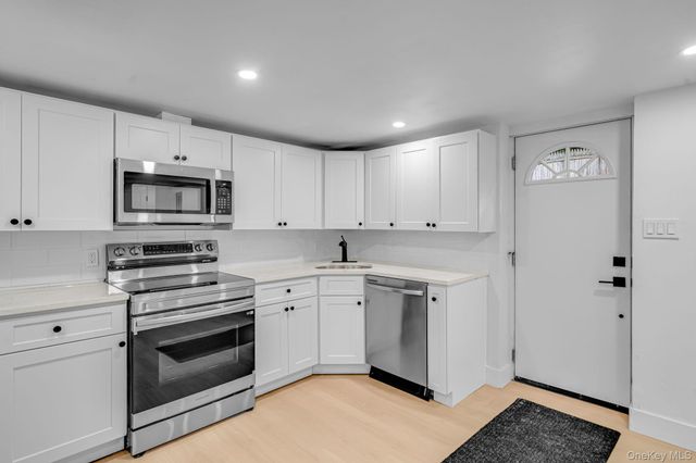 2386 New York Avenue 2, Huntington, NY 11746
