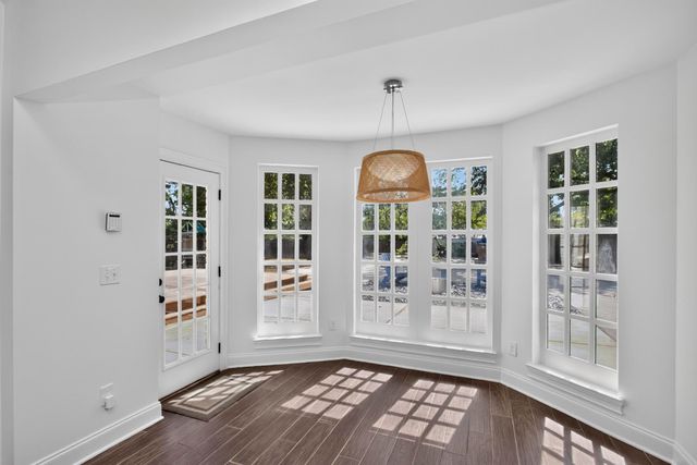 541 Harding Pl, Nashville, TN 37211