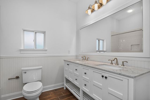 541 Harding Pl, Nashville, TN 37211