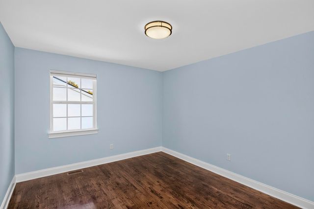 541 Harding Pl, Nashville, TN 37211