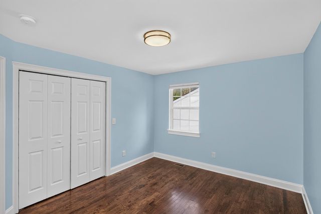 541 Harding Pl, Nashville, TN 37211