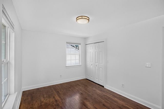 541 Harding Pl, Nashville, TN 37211