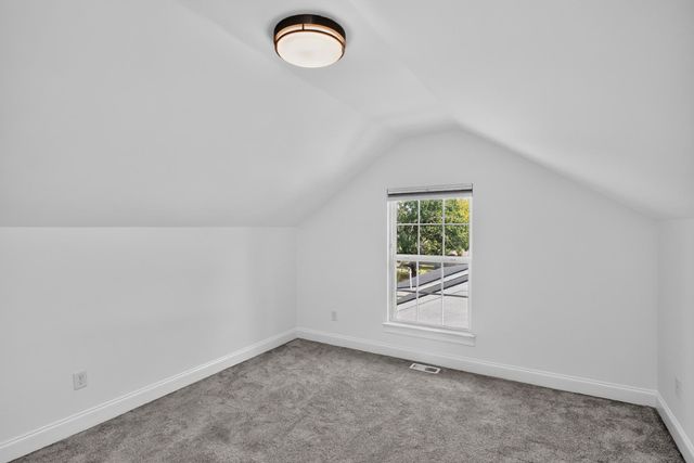 541 Harding Pl, Nashville, TN 37211