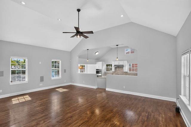 541 Harding Pl, Nashville, TN 37211