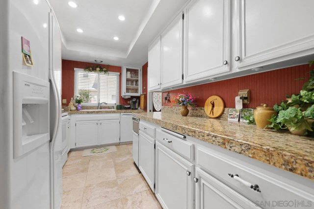 23653 Country Villa Rd, Ramona, CA 92065