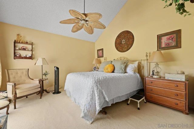 23653 Country Villa Rd, Ramona, CA 92065