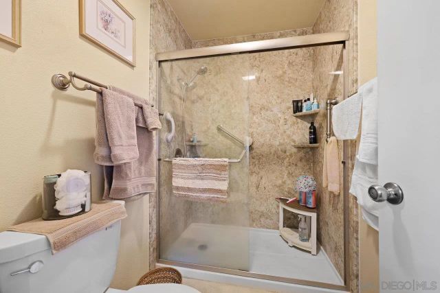 23653 Country Villa Rd, Ramona, CA 92065