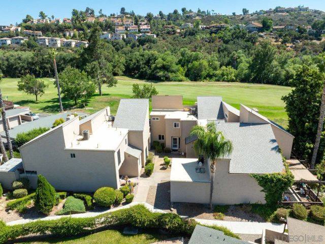 23653 Country Villa Rd, Ramona, CA 92065