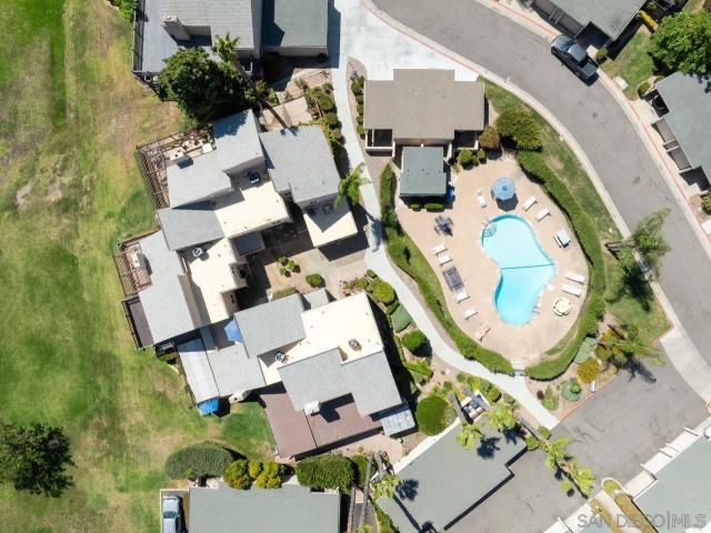 23653 Country Villa Rd, Ramona, CA 92065