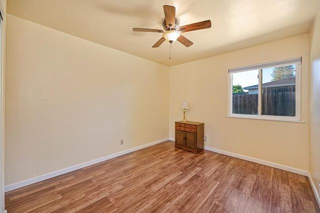 1513 Greenhills Rd, Sacramento, CA 95864