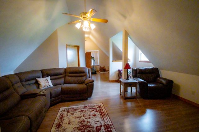 9396 Lawrence 2040, Miller, MO 65707