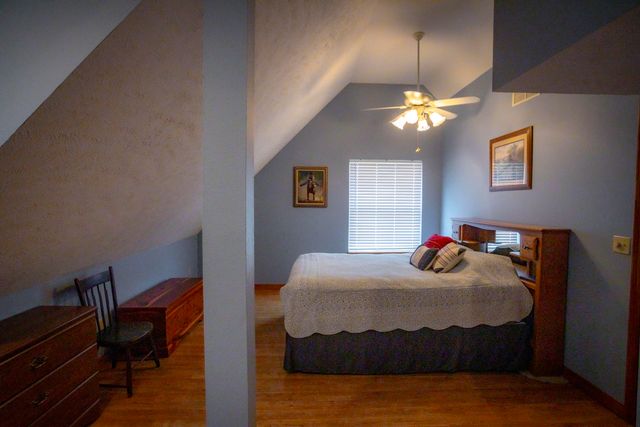 9396 Lawrence 2040, Miller, MO 65707