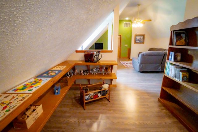 9396 Lawrence 2040, Miller, MO 65707