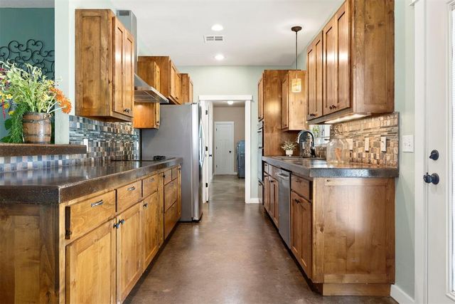 421 Sweetbough Street, Jones, OK 73049