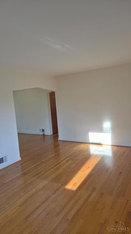 8240 Camargo Road, Madeira, OH 45243