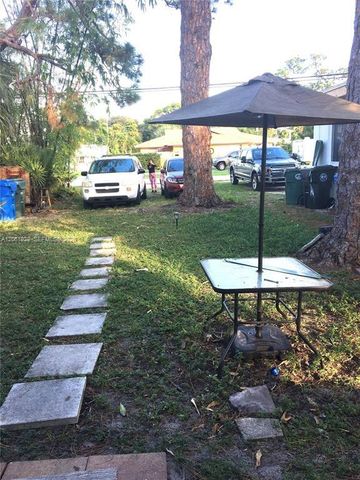 3477 NE 13th Avenue B, Oakland Park, FL 33334