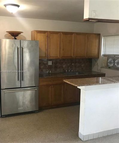 3477 NE 13th Avenue B, Oakland Park, FL 33334