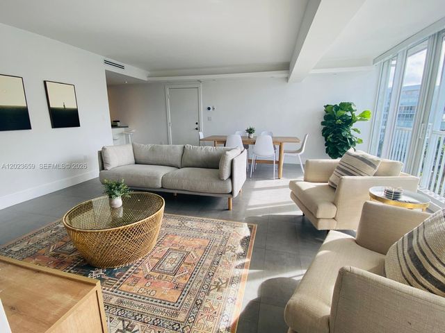 590 Ocean Dr 8B, Key Biscayne, FL 33149