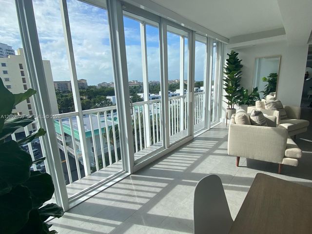 590 Ocean Dr 8B, Key Biscayne, FL 33149