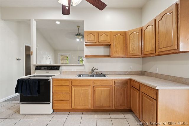 2007 Woodland Court, Jeffersonville, IN 47130