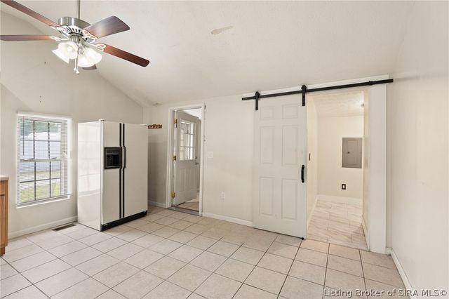 2007 Woodland Court, Jeffersonville, IN 47130