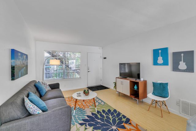 300 Crockett ST 210, Austin, TX 78704
