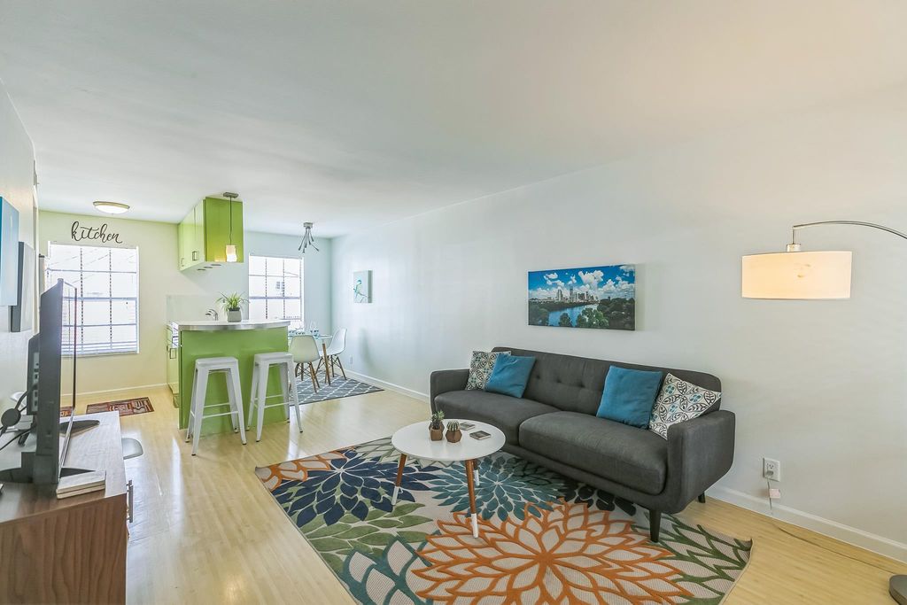 300 Crockett ST 210, Austin, TX 78704