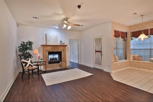 8911 Lawncliff Lane, Houston, TX 77040