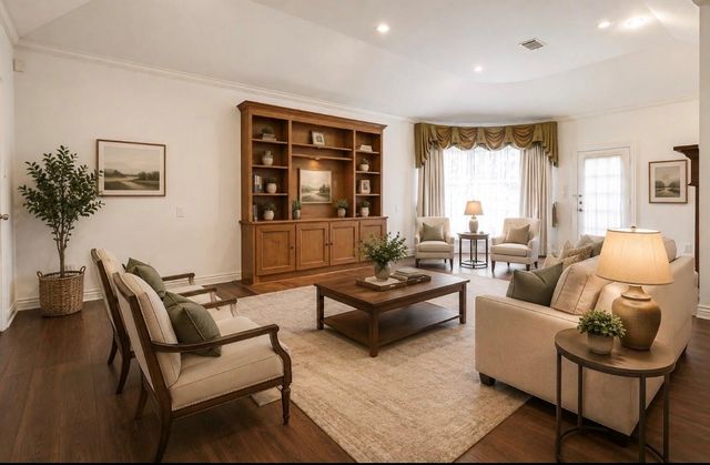 8911 Lawncliff Lane, Houston, TX 77040
