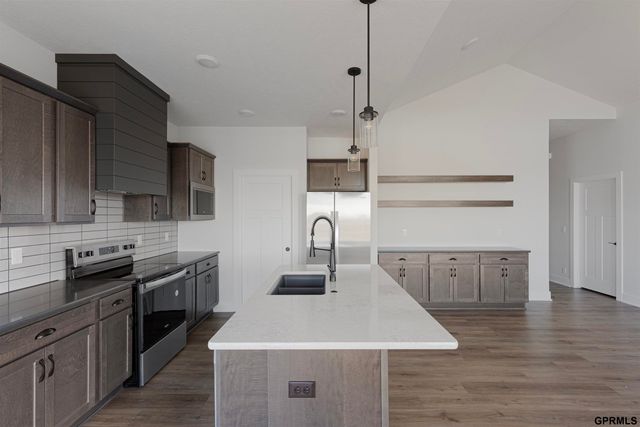 11663 S 125th Street, Papillion, NE 68046