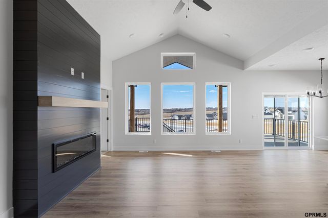 11663 S 125th Street, Papillion, NE 68046