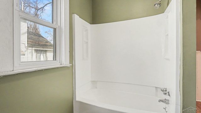 2518 Hermansau Street, Saginaw, MI 48602