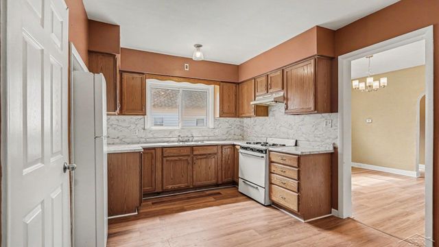 2518 Hermansau Street, Saginaw, MI 48602