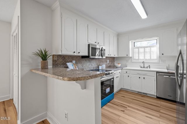 139 Clancy Circle, Cary, NC 27511